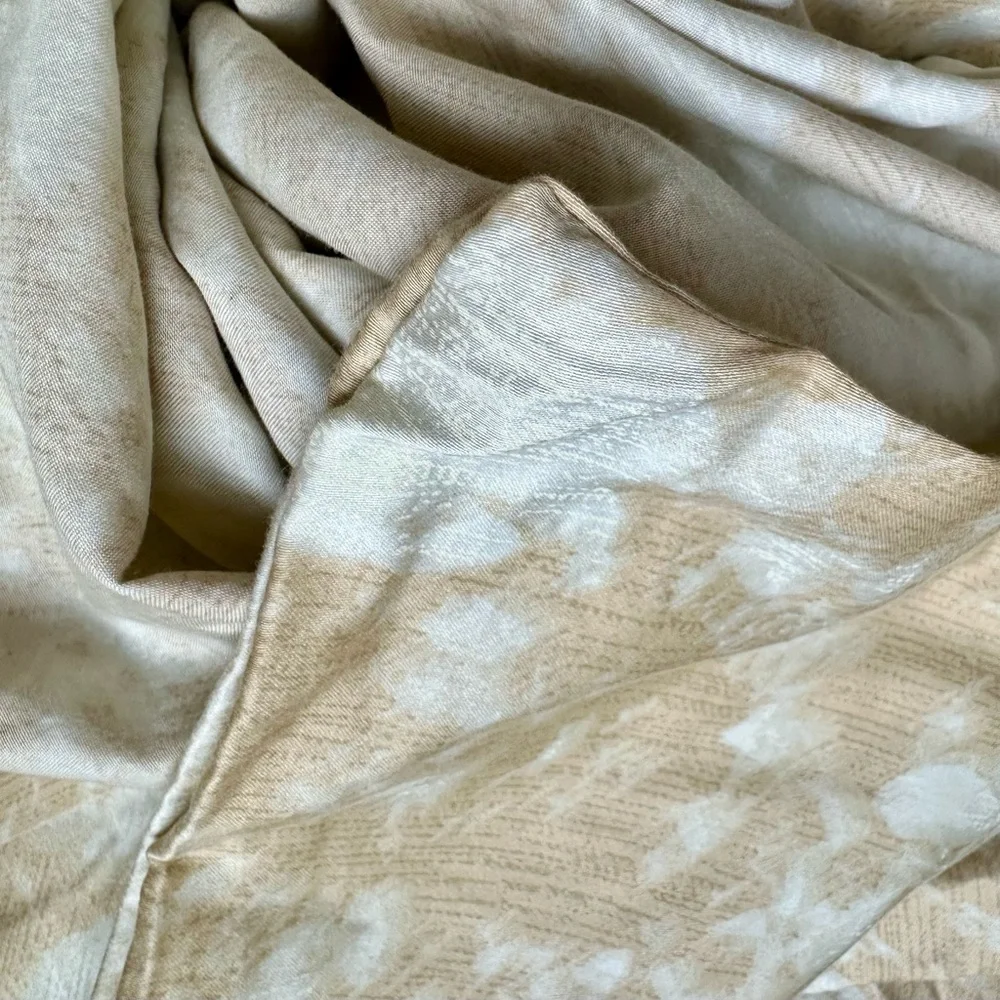 EUC Calvin Klein Duvet Cover, Queen, Satin Cotton, Floral, Peach Orange & Graige